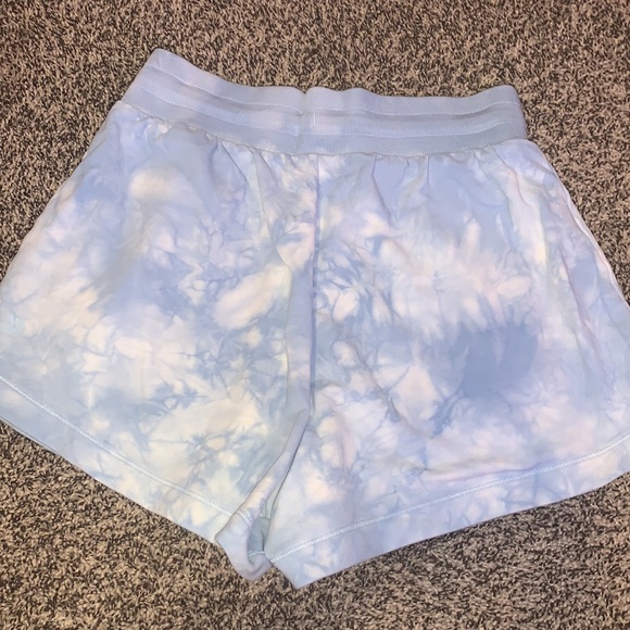 blue tie dye high waisted shorts - Picture 3 of 5